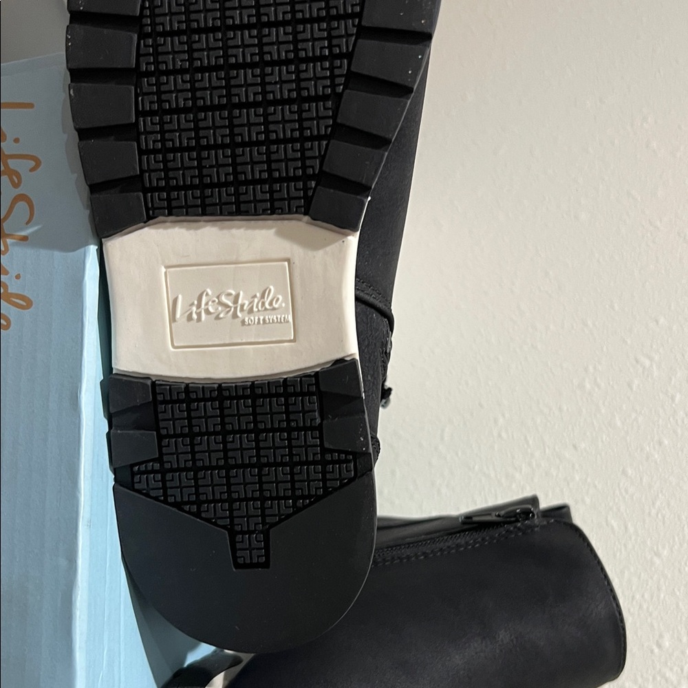 Life Stride Black Ankle Boots with White Sole - Picture 4 of 7